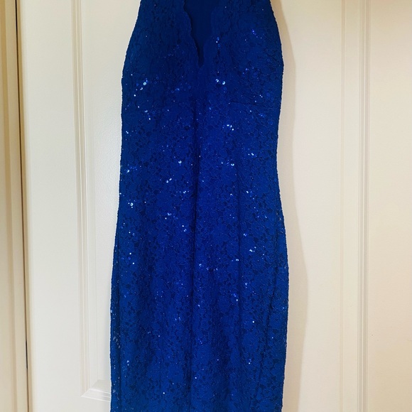 Royal blue sequin & lace cocktail dress - Picture 4 of 7